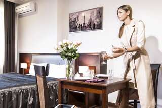 Отель Greguar Hotel Киев Улучшенные двухместные апартаменты-5