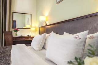 Отель Greguar Hotel Киев Семейный люкс-5