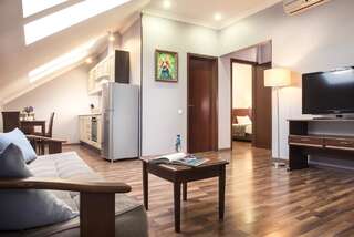 Отель Greguar Hotel Киев Семейный люкс-9